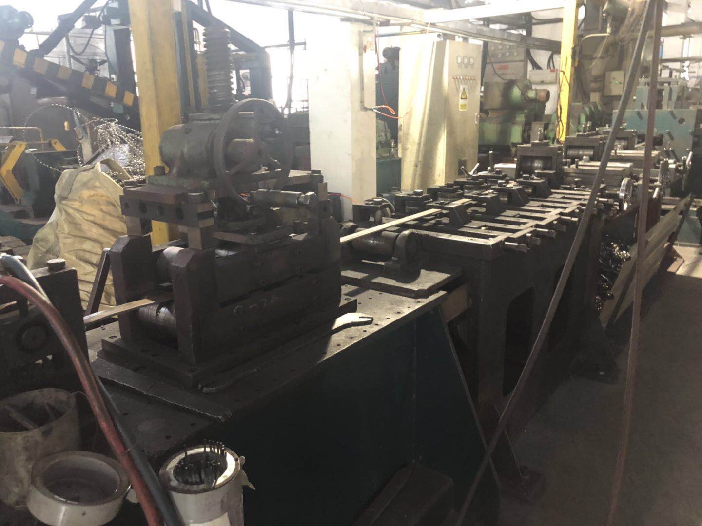 铣边机edge milling machine